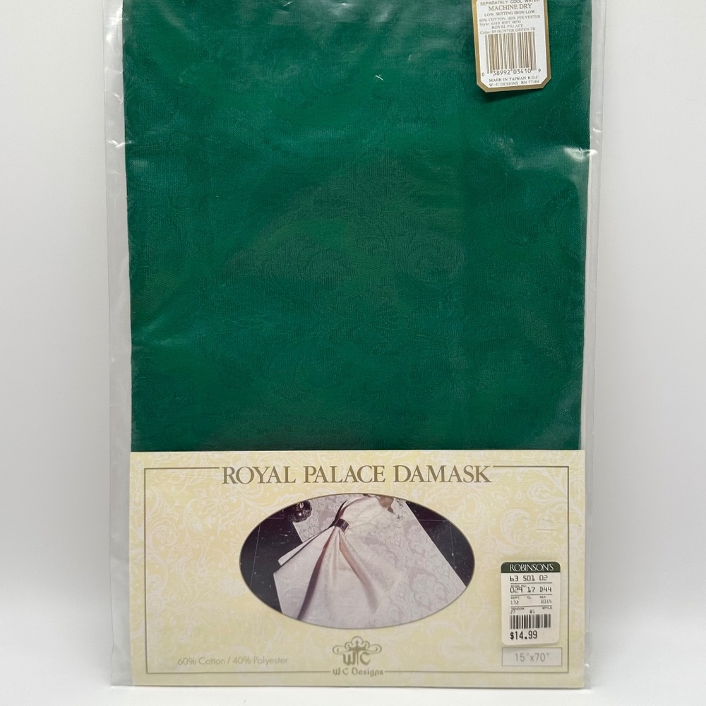Royal Palace Damask Table Runner Hunter Green 15" x 70"